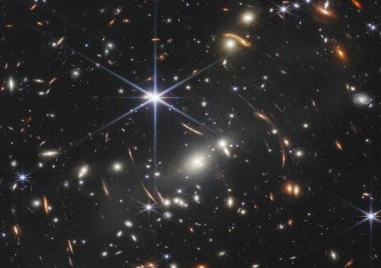 Планетите с две слънца като известния пустинен свят Татуин от