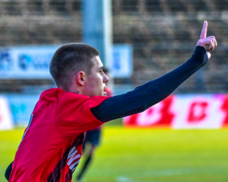 Локо удари Славия като гост и стартира ударно втория полусезон