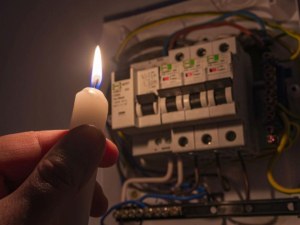 Киев отново въвежда временен режим на тока