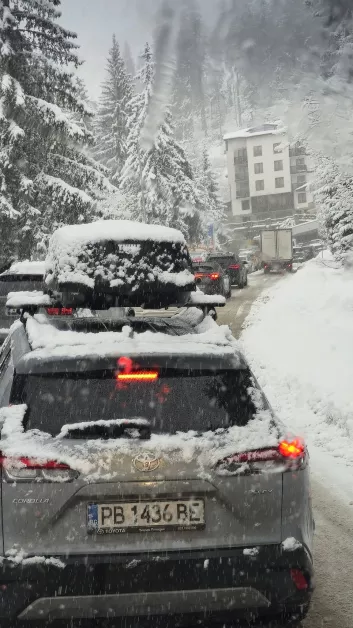 Агенция Пътна инфраструктура  апелира шофьорите на които им предстои пътуване днес