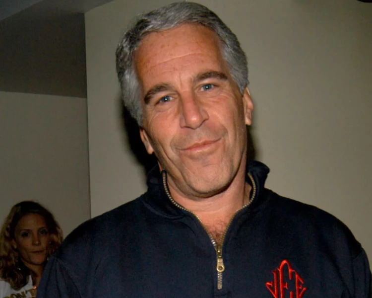 Обявление за смъртта на Джефри Епстийн е подготвено ден по-рано
