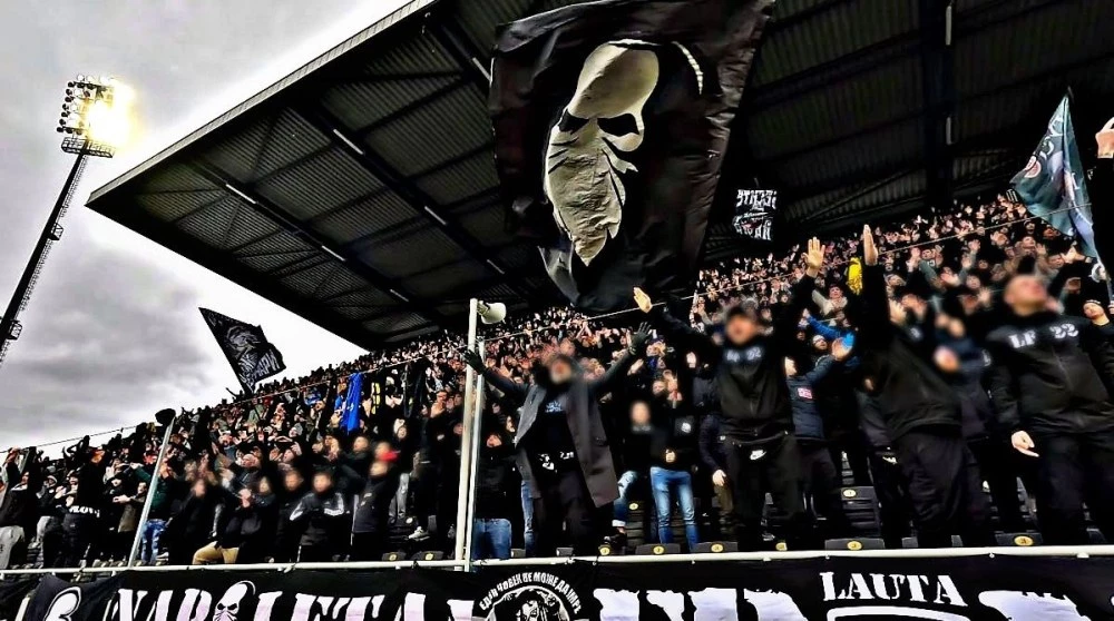 Феновете на Локо също скочиха на промяната на часа на дербито: Убийството на най-великата игра