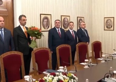 Президентът Илияна Йотова стартира последния етап на консултациите за избора