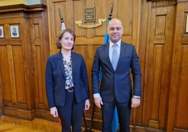 Кметът Костадин Димитров се срещна с новия посланик на Франция у нас Н. Пр. Мари Дюмулен