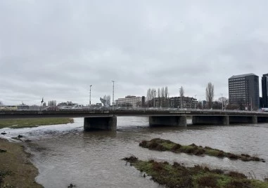 Подмениха мантинели на ключови пътни участъци в Пловдив