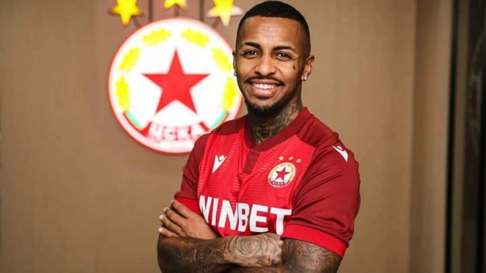 Осъдиха условно футболиста на ЦСКА Пастор, който катастрофира пиян