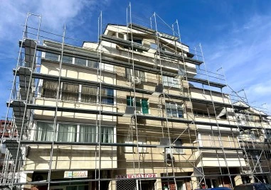 Продължава изпълнението на програмата за енергийно обновяване на многофамилните жилищни