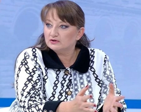 Деница Сачева: Служебният кабинет ще е на ПП-ДБ