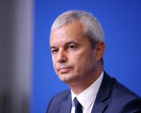 Костадин Костадинов за ветото на Илияна Йотова: Това е един удар върху държавността