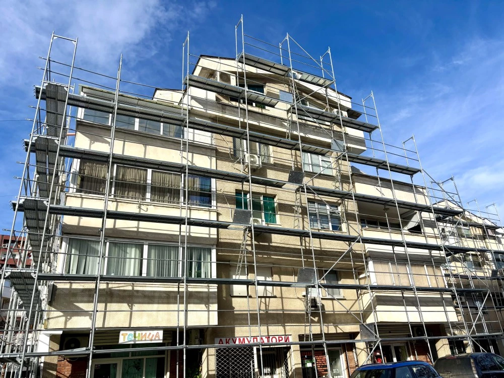 Продължава санирането в Пловдив: Ремонтните дейности в блок № 171 напредват по график