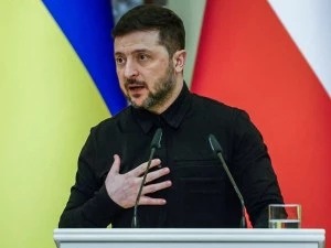 Зеленски призован да планира бързи избори и референдум за мир с Русия