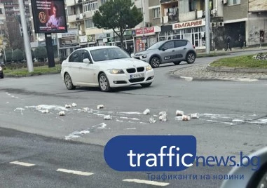 Необичаен инцидент затрудни движението на кръговото Панаира алармира читател на