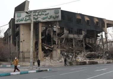 Броят на жертвите на протестите в Иран е достигнал най малко