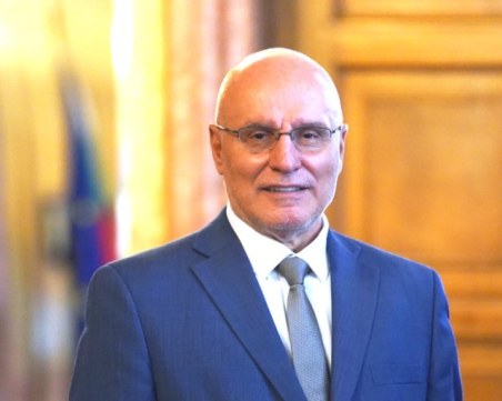 Димитър Радев: Близо 85 процента от левовете са изтеглени от обращение