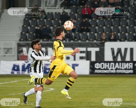 Локо повали Ботев в дербито и е последният полуфиналист за Купата