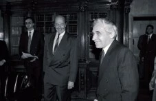 На този ден: Жельо Желев подписва договора за присъединяване на България към програмата „Партньорство за мир