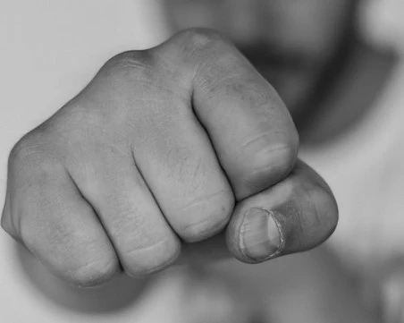 Арестуваха мъж, пребил 76-годишната си майка в Чирпан