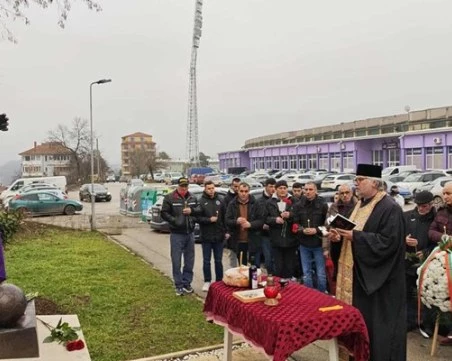 Дъщерята на Трифон Иванов: 10 години минаха от смъртта му, а още ми се подкосяват краката