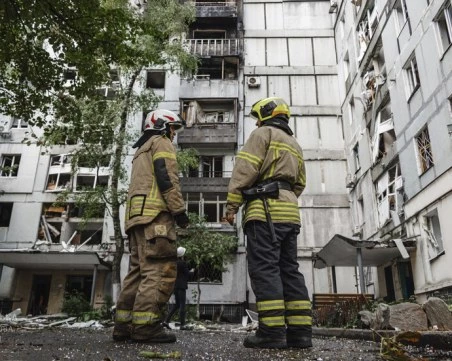 Един загинал и шестима души ранени в резултат на нощната дронова атака в Одеска област