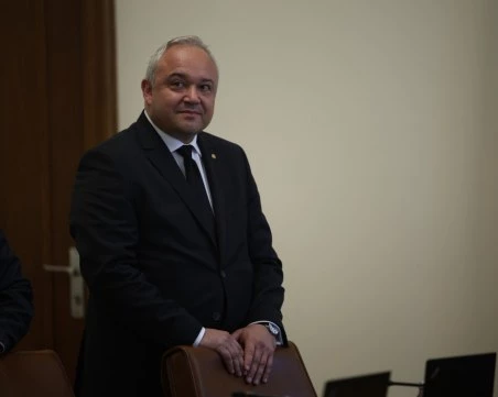 Паралелната реалност на Демерджиев се разпада – ученията с рейнджърите от Петрохан са били по негово време