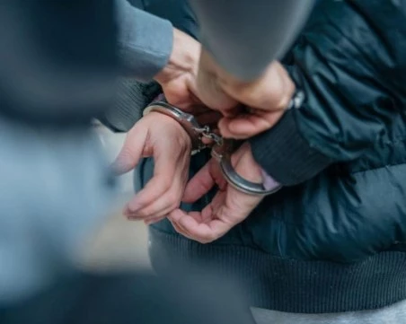 Задържаха мъж, заканил се с убийство на двама души на светофар в София