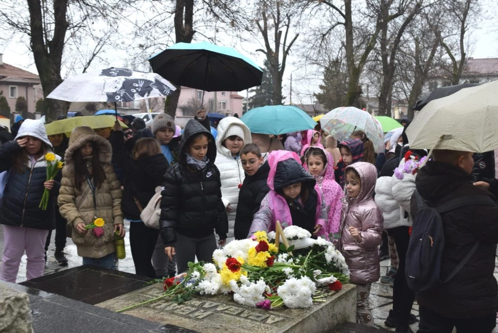 Царацово отбеляза 125 години от смъртта на дядо Иван Арабаджията