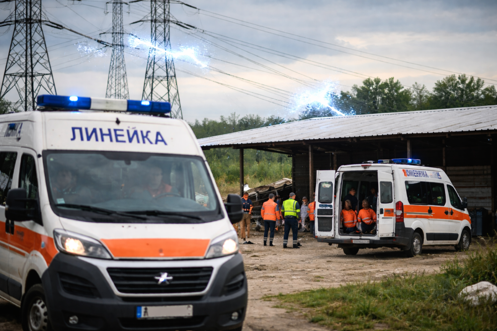 Двама работници са в болница след трудова злополука в Пловдивско,