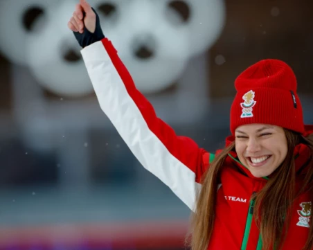 Лора Христова и Милена Тодорова отново в битка за медали в биатлона днес