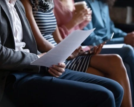 Над 2,4 милиона българи остават извън пазара на труда у нас