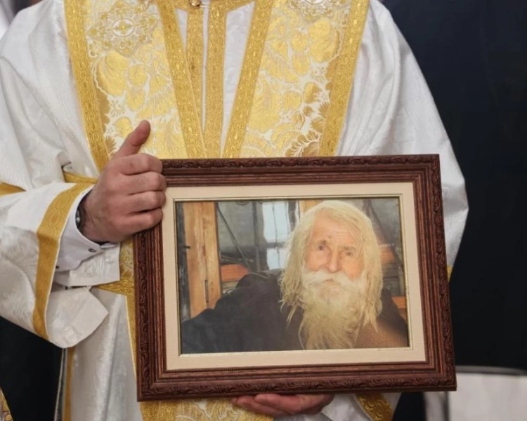 На задушница: Почетоха паметта на дядо Добри – светлият пример за добрина