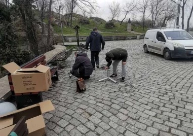 Един от емблематичните пловдивски хълмове получи ново осветление Всички лампи