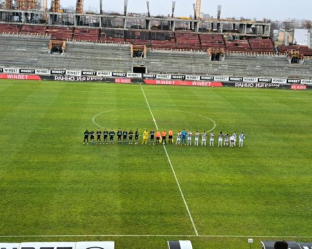 Десет от Локо измъкнаха равенство срещу Черно море в последните секунди