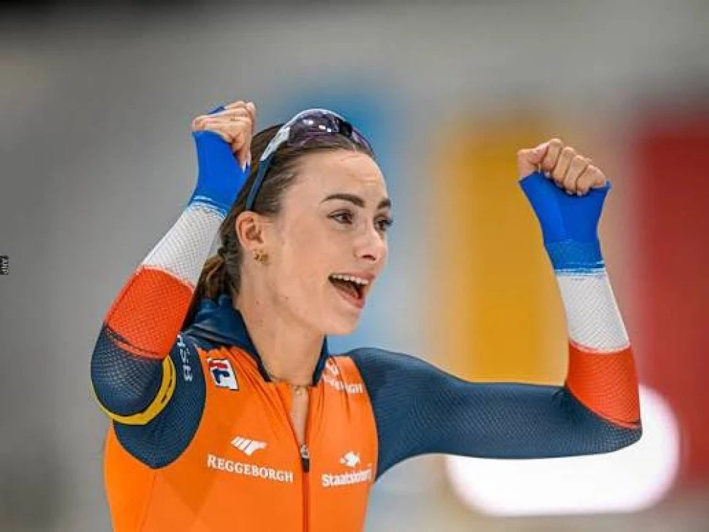 Фемке Кок олимпийска шампионка с рекорд на бързото пързаляне с кънки