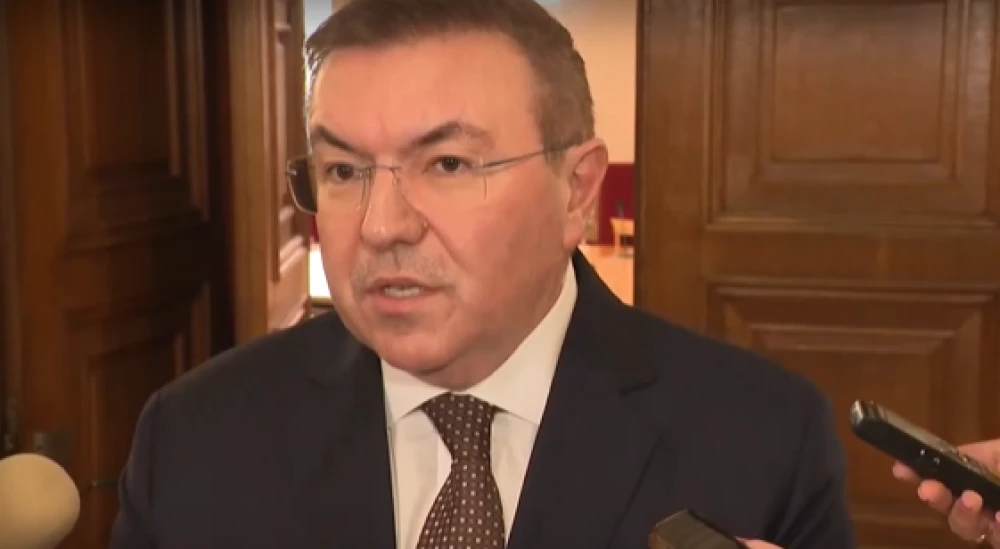 Костадин Ангелов: Към момента информация за оставка на Делян Добрев не е постъпвала