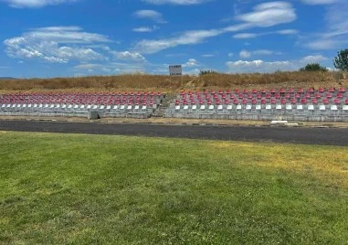 Аматьорският роден клуб ФК Керамик от Гара Елин Пелин се