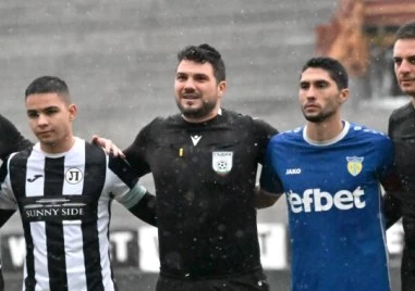 Срещата от Югоизточната Трета лига между отборите на Локомотив II