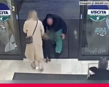 Бездомник се опита да отвлече бебе от майка му в Бергамо ВИДЕО