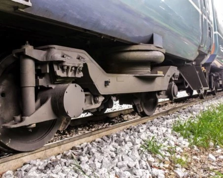 Пътнически влак дерайлира в Швейцария, вероятно има пострадали