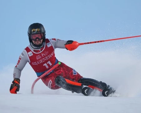 В ужасно време и след серия от отпадания на най-добрите, Алберт Попов не успя да завърши слалома