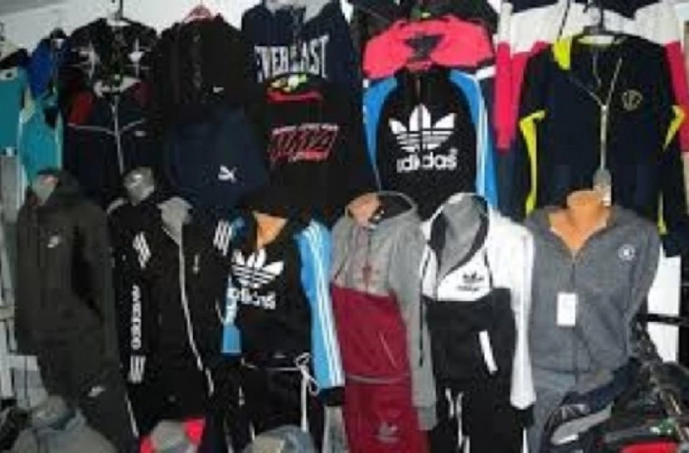 Марков лукс в Кричим: Спипаха търговка с десетки ментета на известни брандове