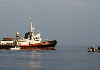 Единадесет души са били убити при три отделни американски удара