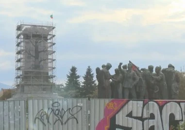 Държавата плаща още 270 000 евро за охраната на Паметника на съветската армия
