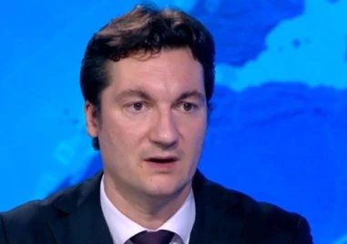 В дни доминирани от политически неизвестни председателят на Крум Зарков направи