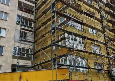 Зам.-кметът Хакъ Сакъбов на проверка и на блок № 190 в „Тракия