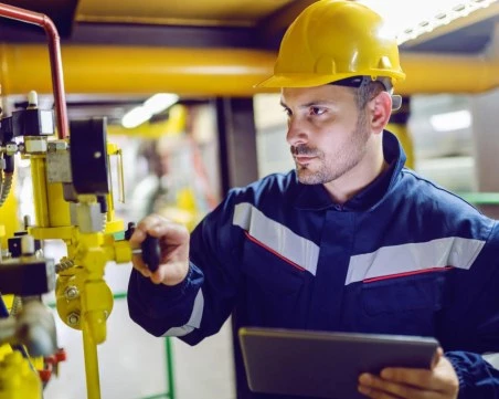 Безработицата намалява до 5,4% през януари - кои са най-търсените кадри