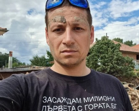 Никола Рахнев от Гората. бг: Ваня Григорова да се извини на хилядите доброволци, които обиди