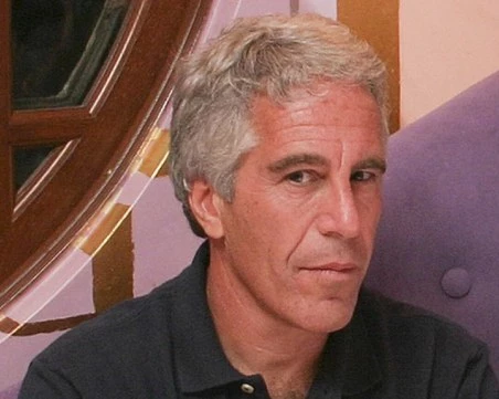 Заради връзка с Епстийн: Президентът на хотелската верига „Хаят