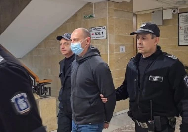 Адвокати опитали да укрият веществено доказателство при ареста на строителния бос Костадинов