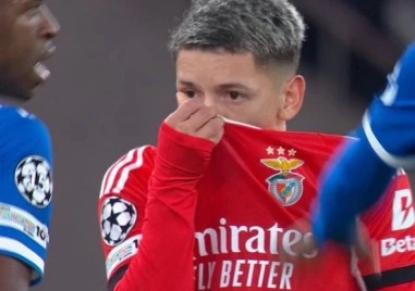 Във ФИФА се обсъжда възможността в бъдеще футболисти да бъдат