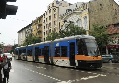 Трамвай е блъснал пешеходец в София съобщава Нова телевизия Прочетете